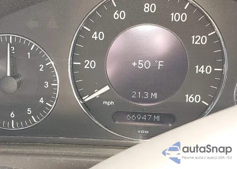 2004 Mercedes-Benz Clk 320 z USA, uszkodzony, nr VIN WDBTK65GX4T012529